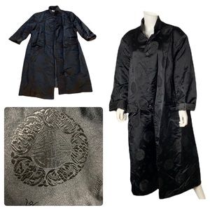 Vintage Dragon Silk Chinese 100% Silk Black Button Down Long Coat with pockets